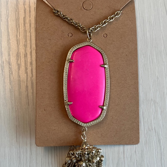 Kendra Scott Hot Pink Pendant Necklace - Picture 1 of 8